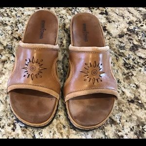 Minnetonka camel leather slides